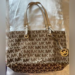 Michael Kors Shoulder Bag